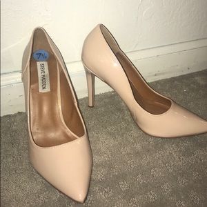 Steve Madden nude pumps
